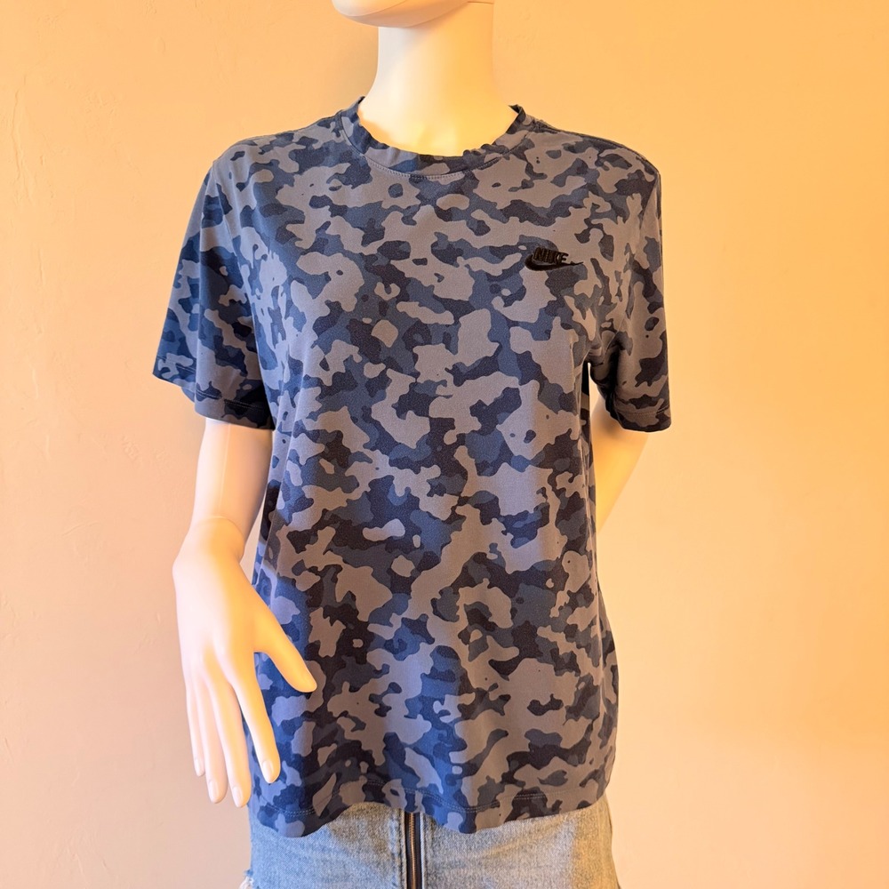 Nike Women's Camo T-Shirt  Blue Camouflage Short Sleeve‎ Cotton Tee Size L